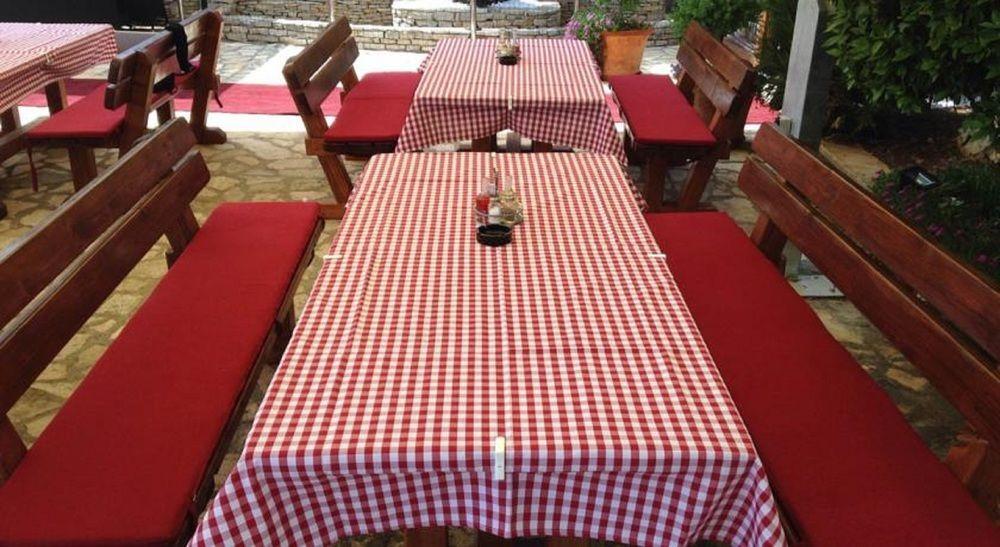 Hotel Plava Laguna Tisno Kültér fotó
