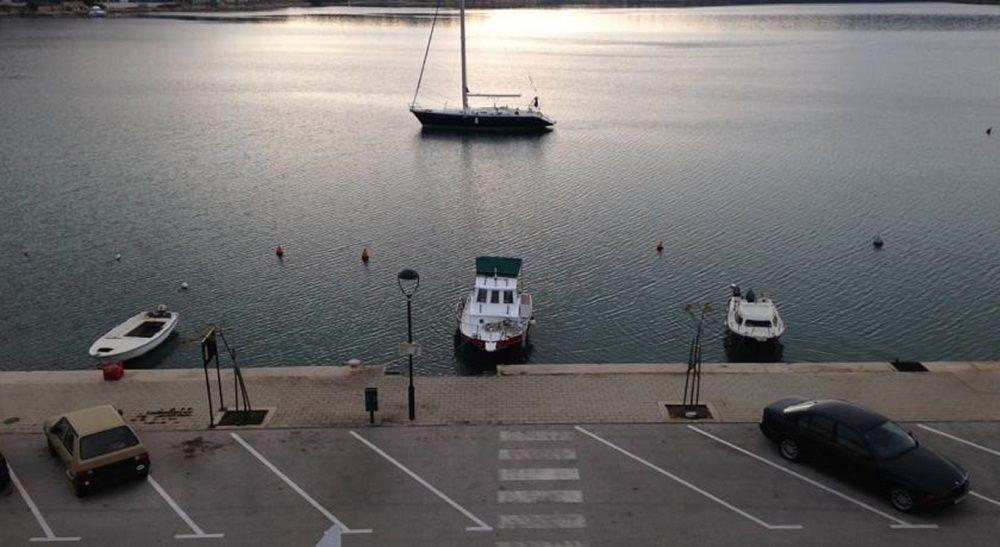 Hotel Plava Laguna Tisno Kültér fotó